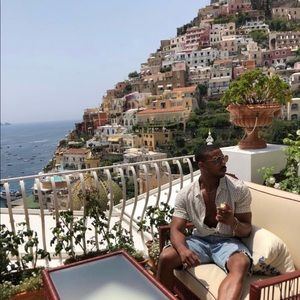 Meet your Posher, Esperanza